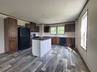 1735 NW Lyman Rd #63, Topeka, KS 66608