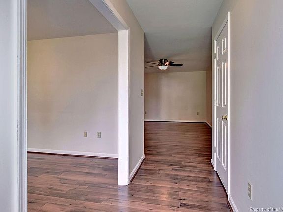 4th image of 212 Loch Haven Dr