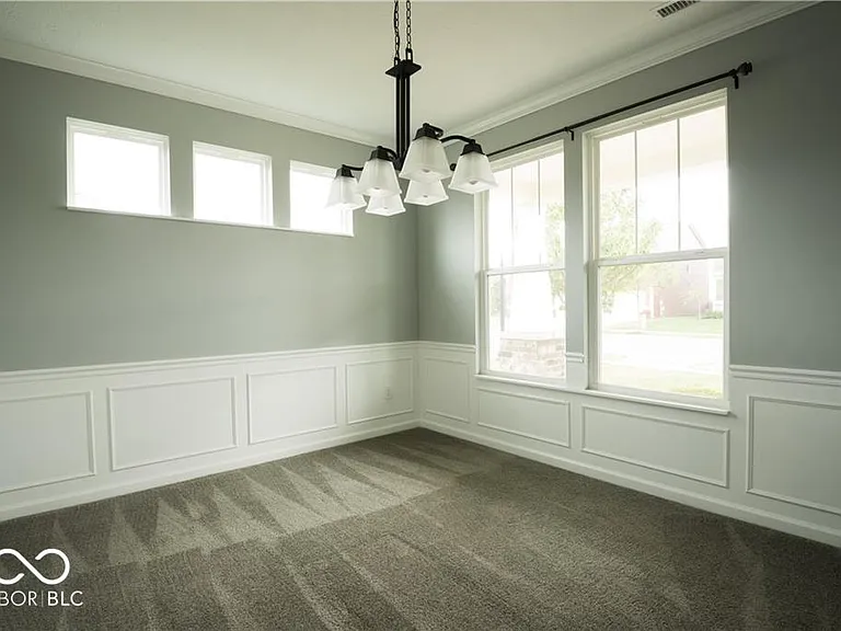 15665 Eastpark Dr — Photo 9