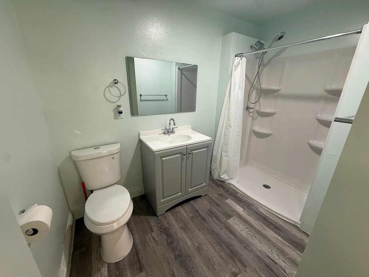 716 W Mansfield St — Photo 3