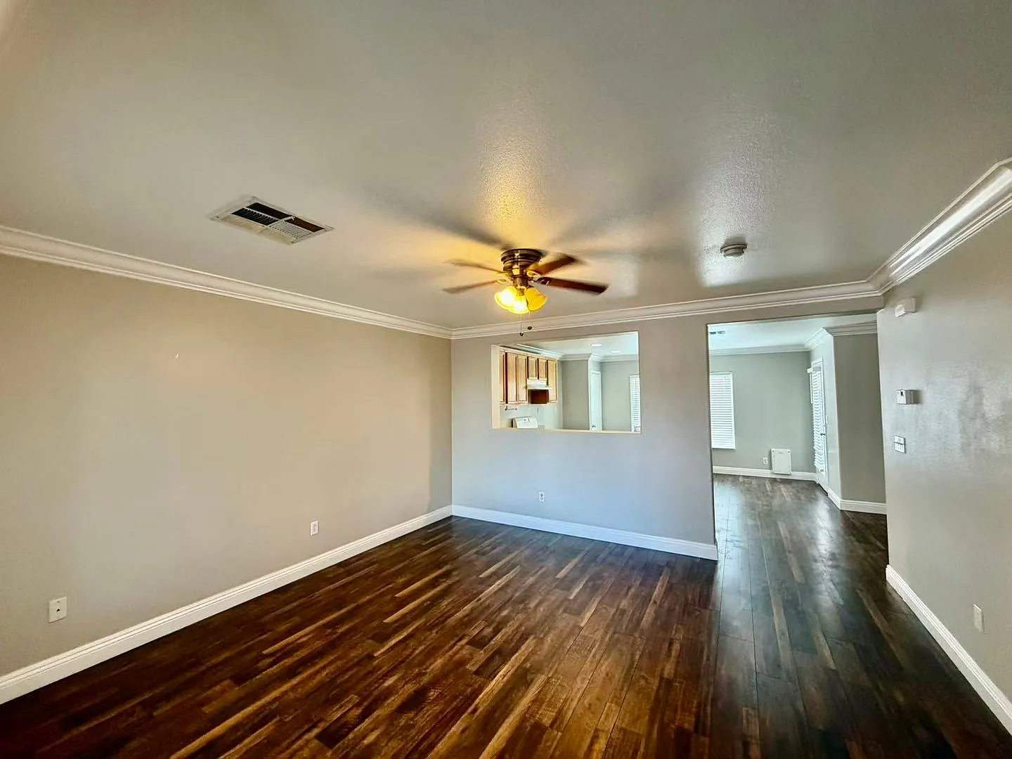Beautiful two-story home featuring 3 bedrooms, 2.5 bathrooms — Photo 3
