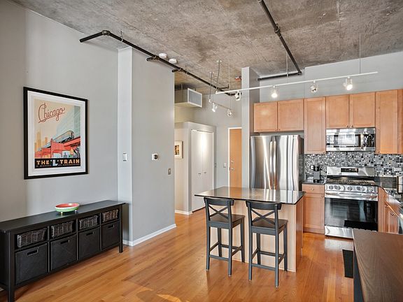 DiningKitchen