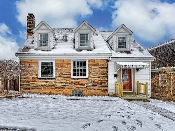 24 S 6th St, Youngwood, PA 15697