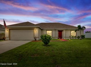 140 Maywood Ave NW, Palm Bay, FL 32907