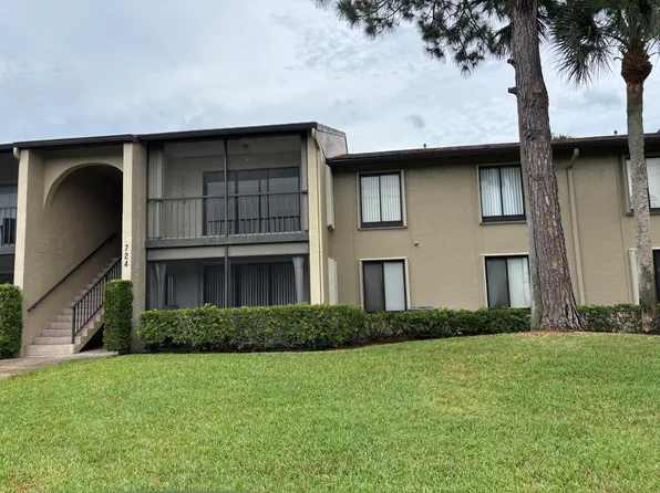 724 Sunny Pine Way APT D2, Greenacres, FL 33415