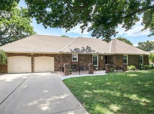 403 Meadow Ln, Raymore, MO 64083