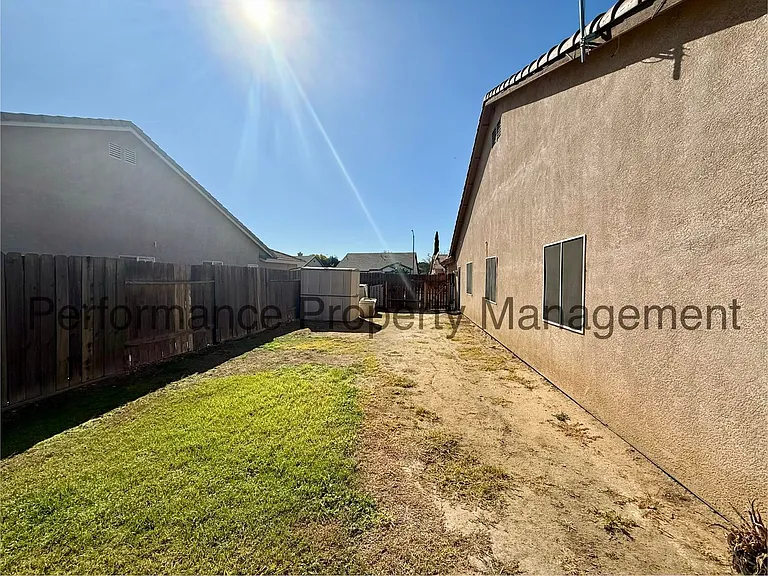 4310 Almond Grove Ln — Photo 20