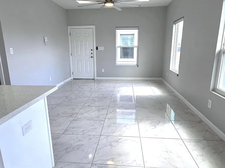 919 N Blair Avenue — Photo 3