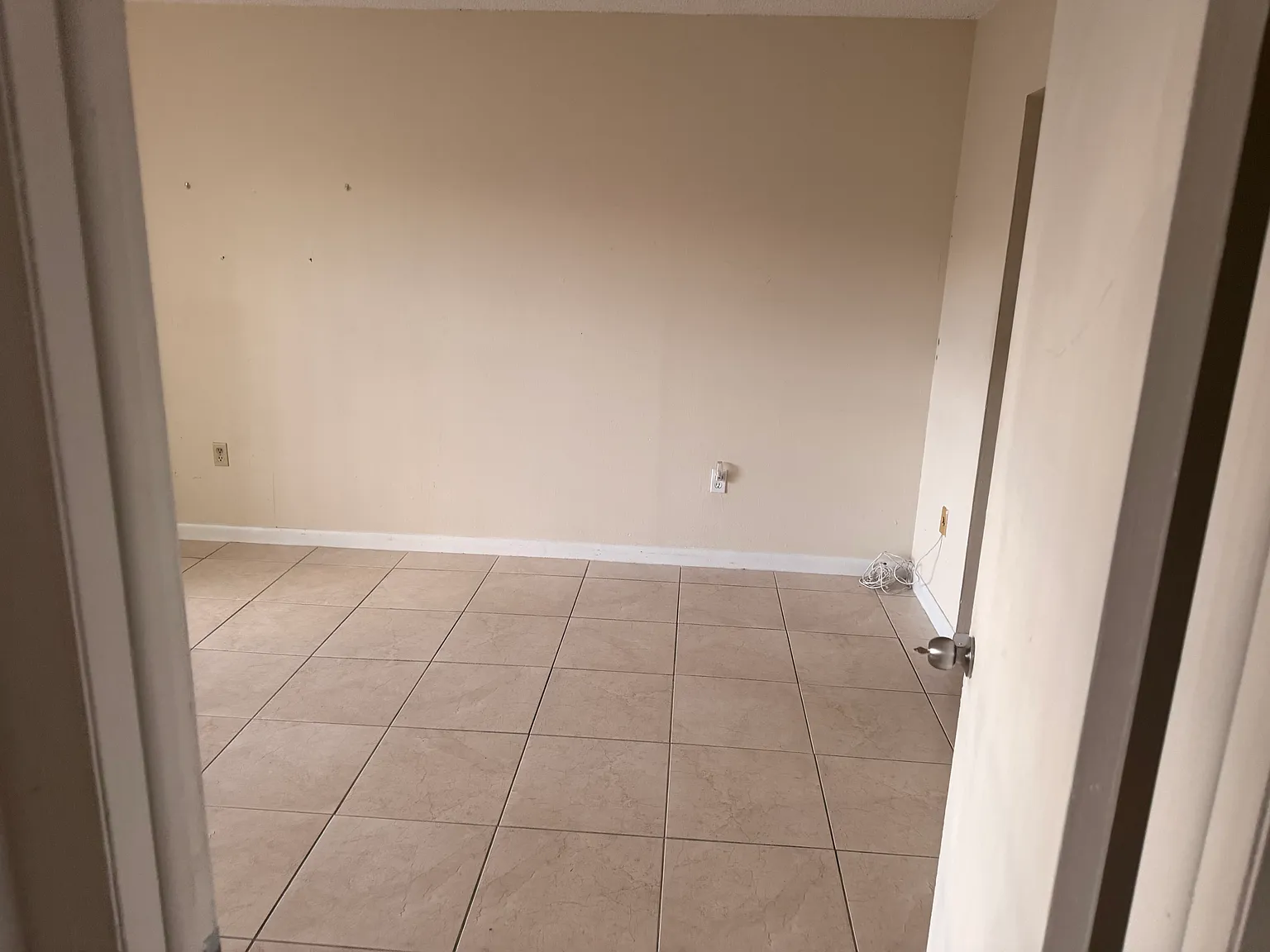2 bed, 1210 sqft, $2,100 — Photo 4