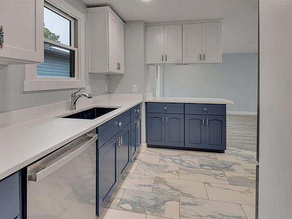5th image of 1309 Hiawatha Pl