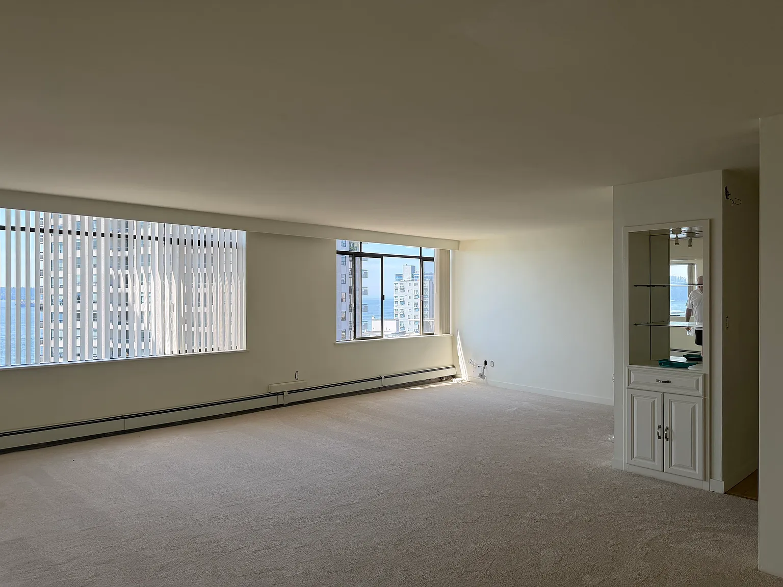 2 bed, 1500 sqft, $5,500 — Photo 3