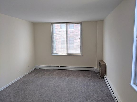 4th image of 1610 Hinman Ave #5A
