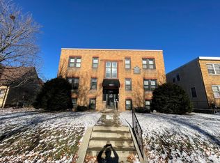 Charles Place, Saint Paul, MN 55104