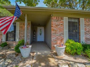 2401 Trails End, Kerrville, TX 78028