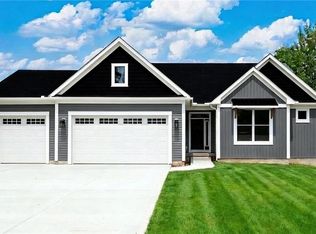 34158 Brookside Ln, North Ridgeville, OH 44039