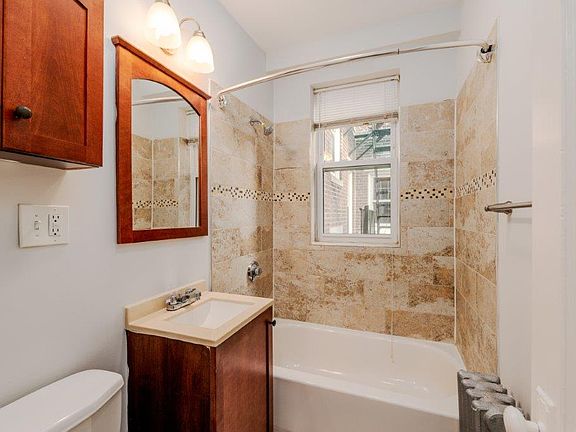 2nd image of 286C Chestnut Hill Ave #9C