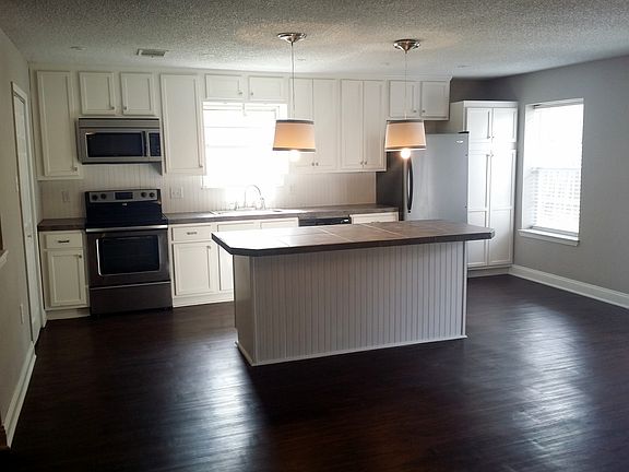 5th image of 336 Lindenwood Ln S