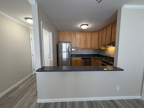 5th image of 16 Fordyce Ct APT 9