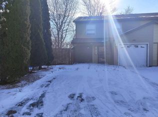 356 Walnut Cir, Bolingbrook, IL 60440