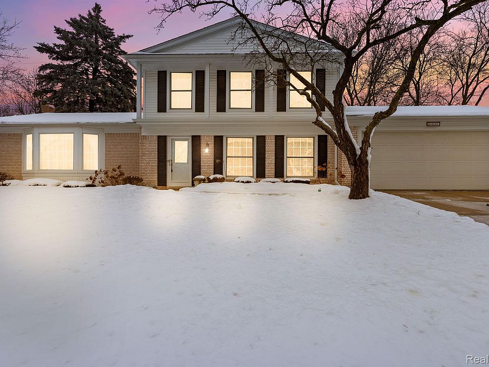 1st image of 42126 Baintree Cir