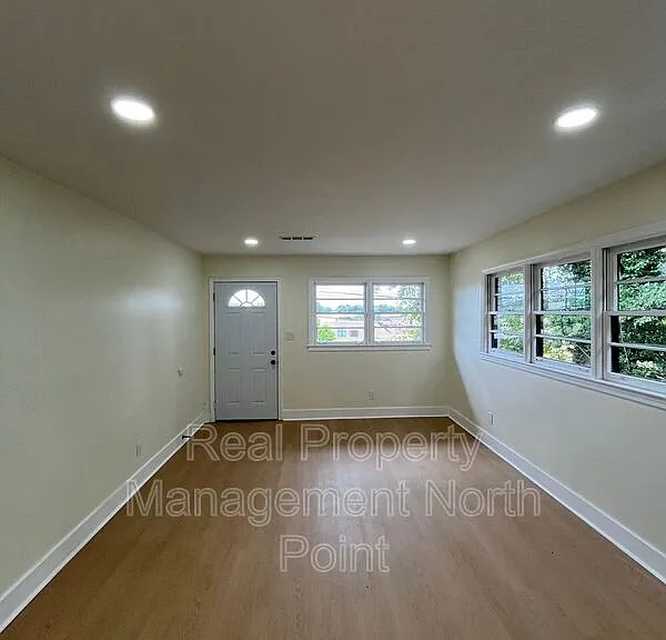 1645 Metropolitan Pkwy SW #A — Photo 4