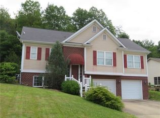 610 Paulownia Dr, Leechburg, PA 15656