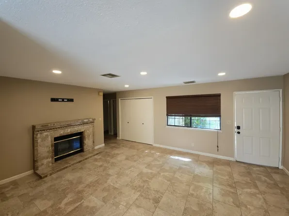 616 W Graaf Ave APT C, Ridgecrest, CA 93555