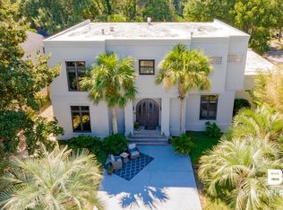 150 Orange Ave, Fairhope, AL 36532