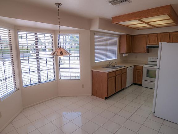 3rd image of 6801 E Aire Libre Ln