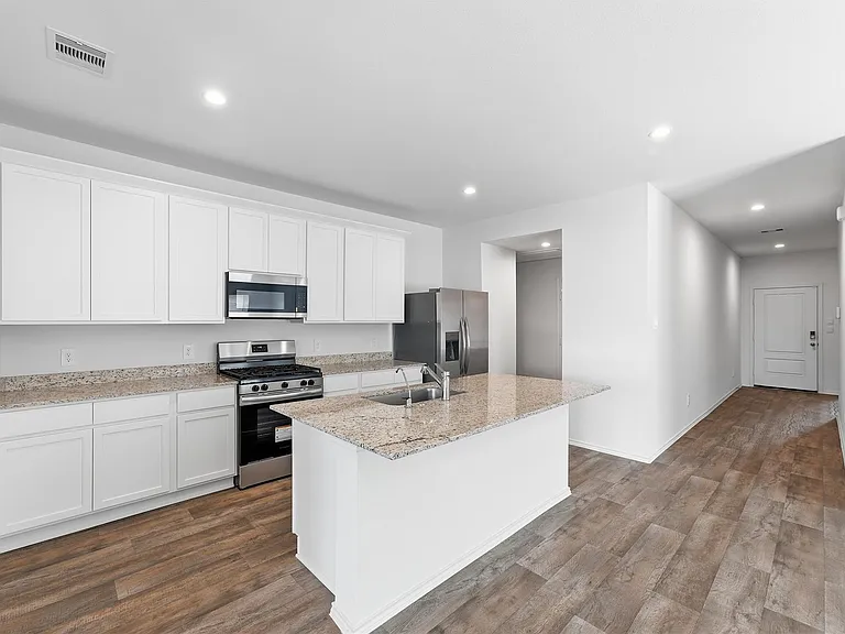31323 Heddington Ln — Photo 10