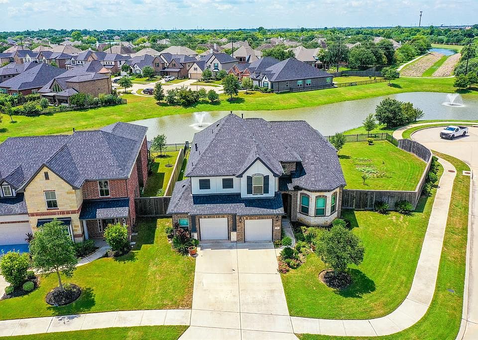 1st image of 3402 Pebble Creek Dr