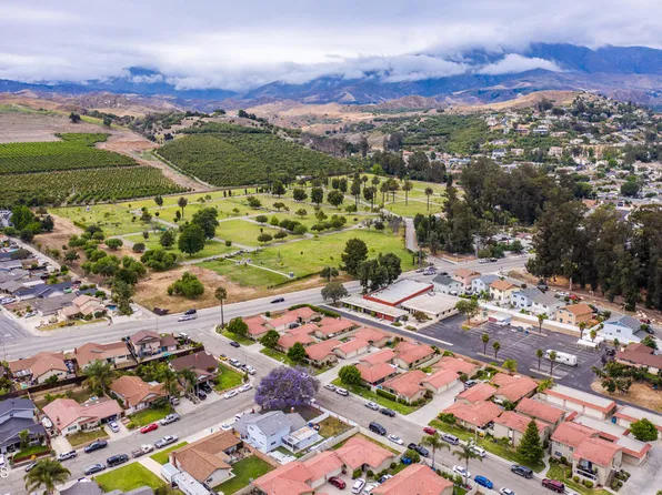 229 Atmore Dr, Santa Paula, CA 93060