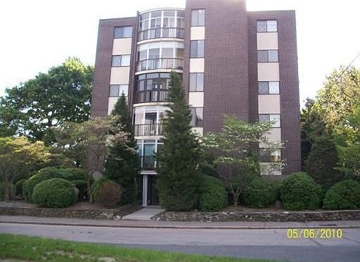 1st image of 500 Willard St Unit 404
