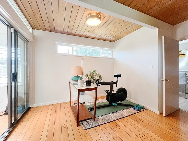 3190 Royal Ave — Photo 6