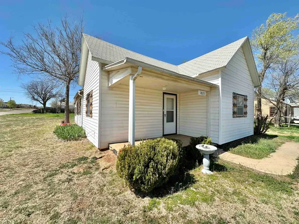 1823 6th St, Woodward, OK 73801