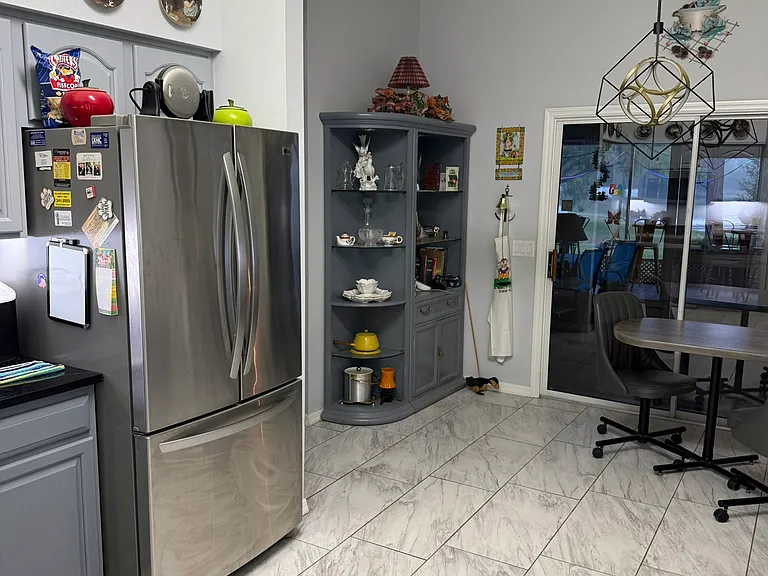 705 Vista Pl — Photo 9