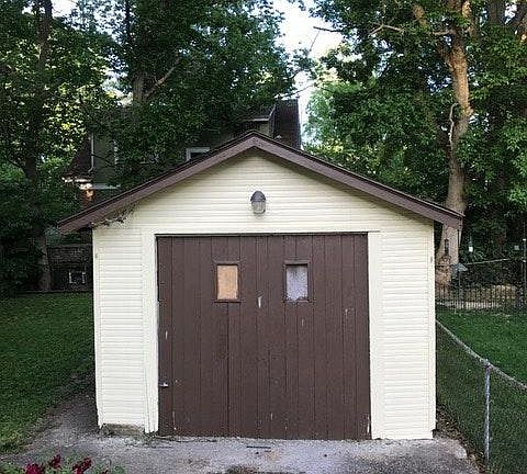 One Car Garage