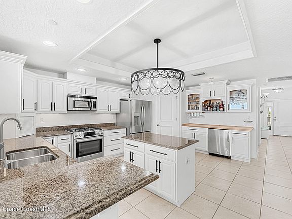 5th image of 505 S Miramar Ave APT 2403