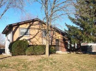 2950 Stonebridge Dr, Racine, WI 53404