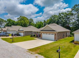 1021 Ida Grace Trl, New Albany, MS 38652