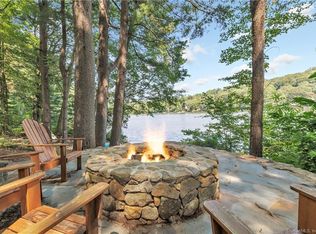 122 Old Dike Rd, Trumbull, CT 06611