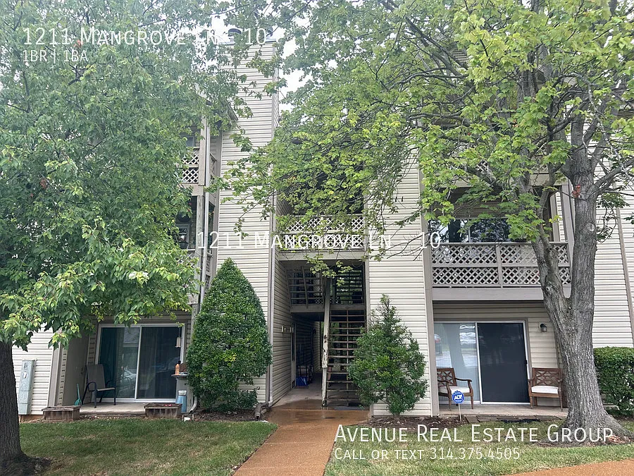 1211 Mangrove Ln APT 10 photo 1