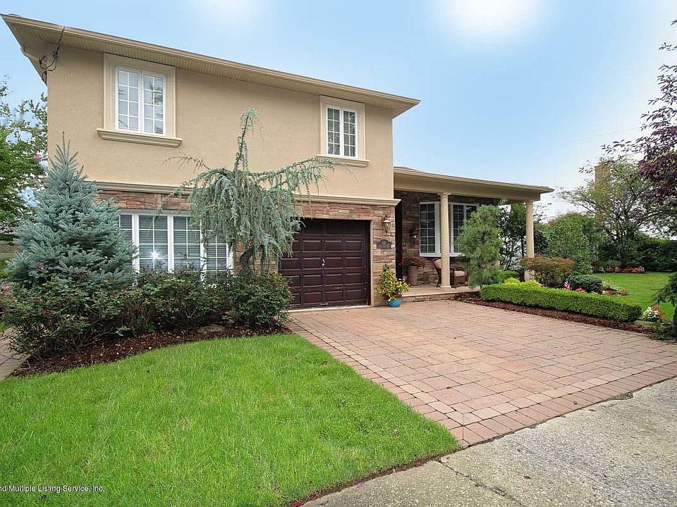 135 W Cedarview Ave, Staten Island, NY 10306 Zillow