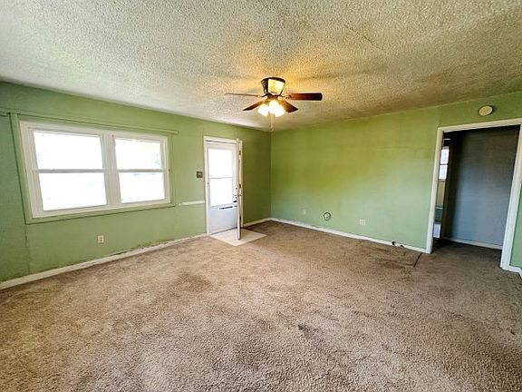 4th image of 804 Columbia St