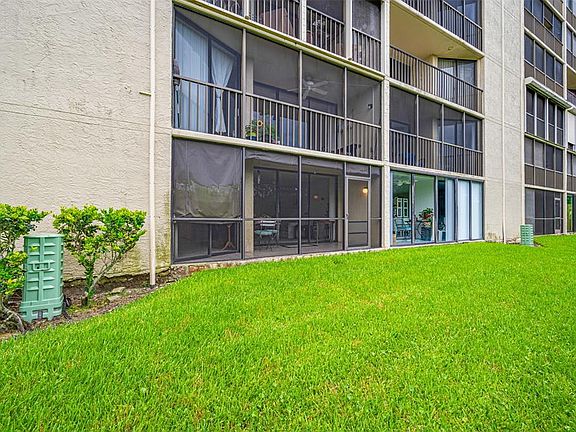 4th image of 900 COVE CAY DRIVE #1F