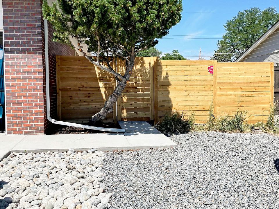 Private Entrance
