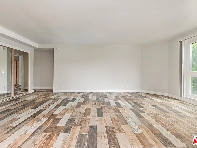 11789 Montana Ave #11 — Photo 5