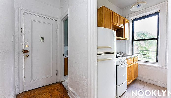 1st image of 148 Hancock St APT 4A