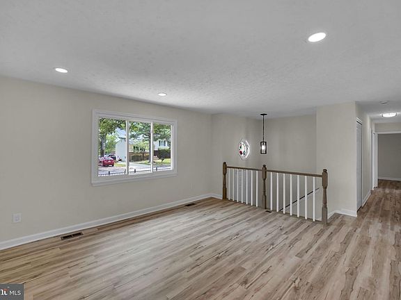 2nd image of 8613 Weems Rd