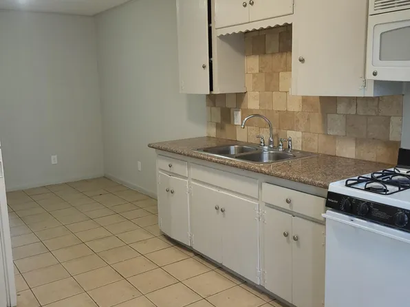 1210 Shelby St, Houston, TX 77009